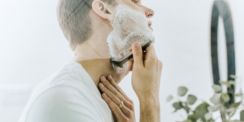 solutions for ingrown hairs, Here's how to avoid ingrown hairs when shaving.