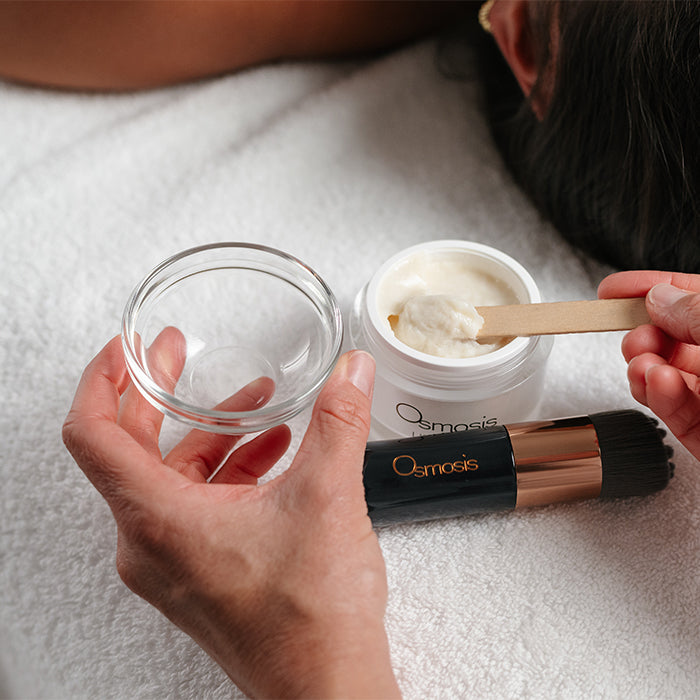 Kabuki brush in treatment