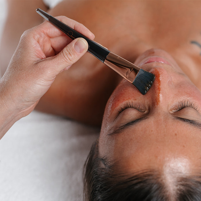 Stimulating Scallop Brush in treatment